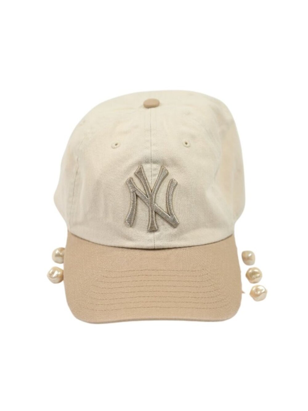 Taylor Uchytil Paiute Made New York Yankees Beaded Hat in Ivory